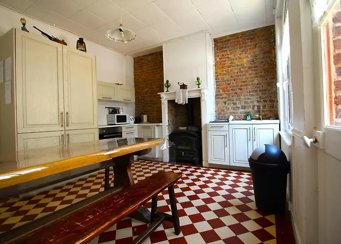 Grande Maison De Ville 8 Places